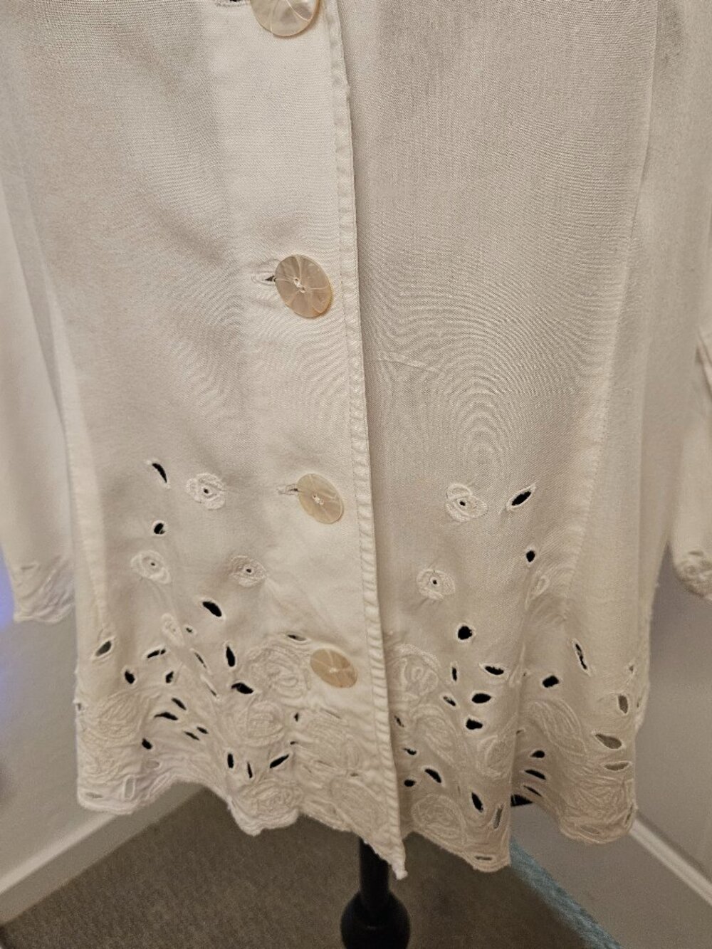 Nomadic Traders White Women eyelet embroidery cotton blouse size L - Picture 2 of 10